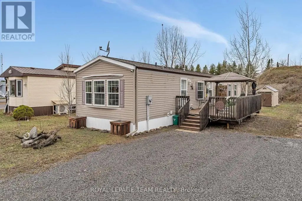 6707 Chris Tierney Private, Ottawa